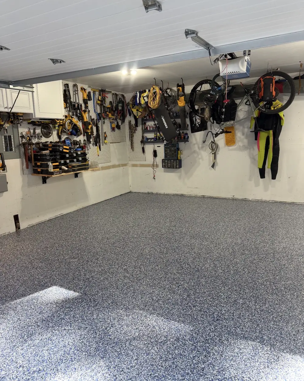 Epoxy floor installation process Keizer Oregon
